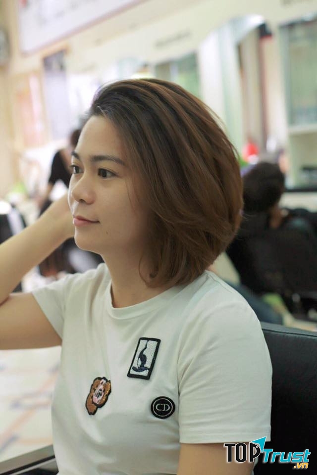 Salon Hùng Cường