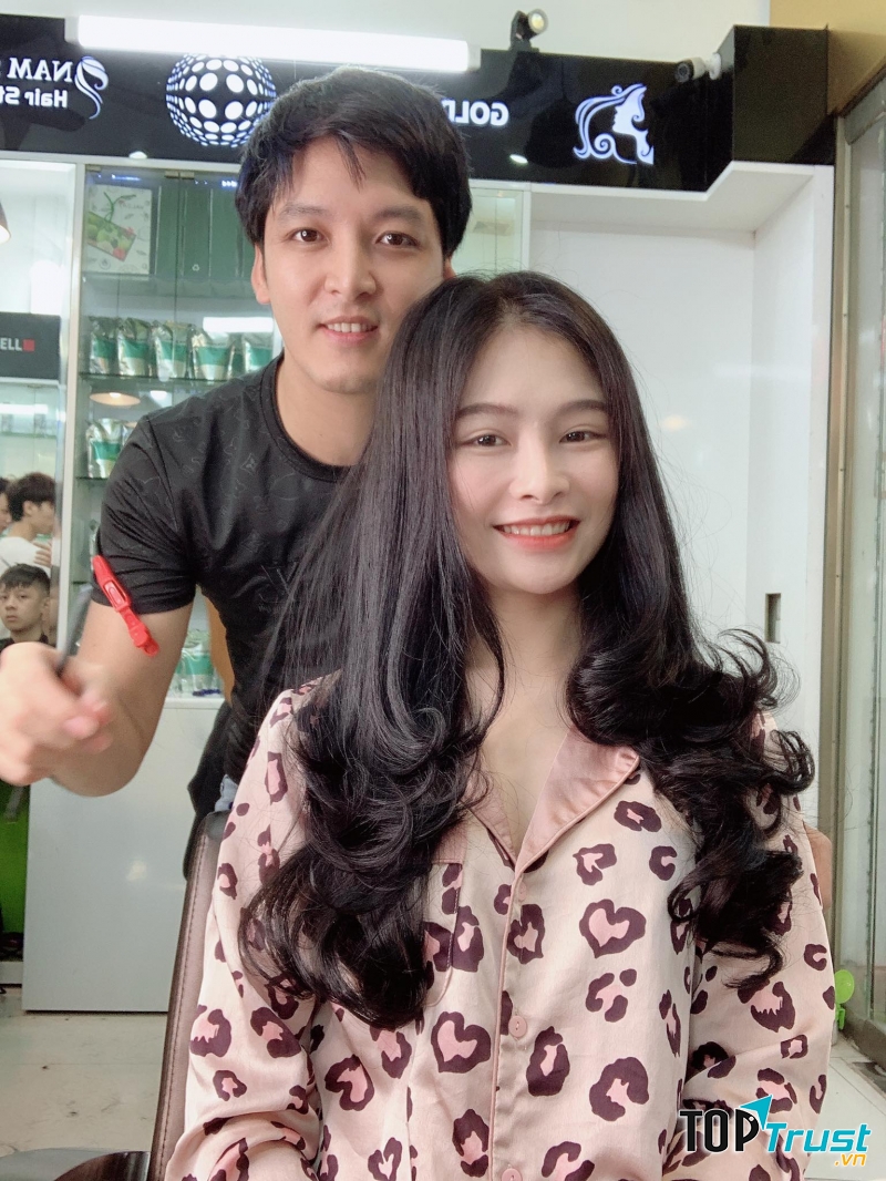 Salon Nam Sơn