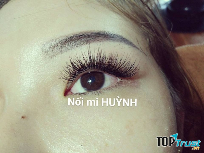salon nối mi MI HUỲNH