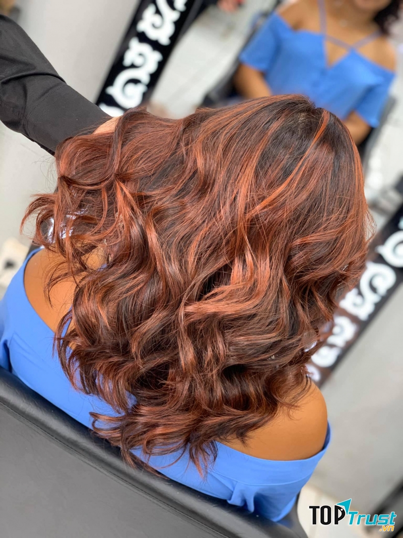 Salon Phú Hải