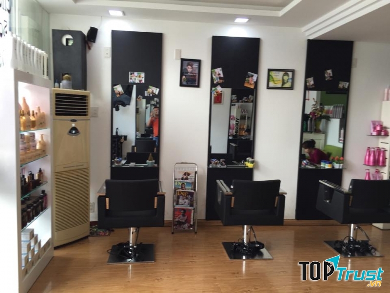 Không gian bên trong của Salon POLO Nha Trang