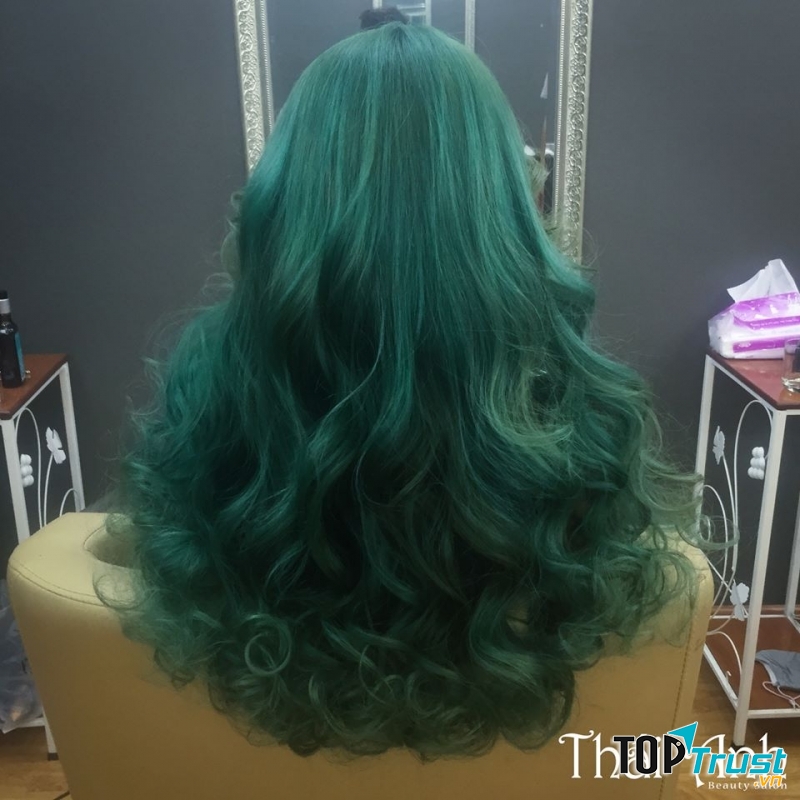 Những kiểu tóc xoăn dài bồng bềnh
