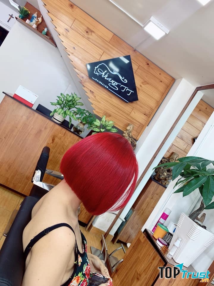 Salon Thắng TT
