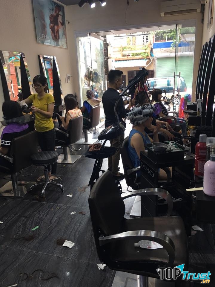 Salon Tóc Dũng Tân