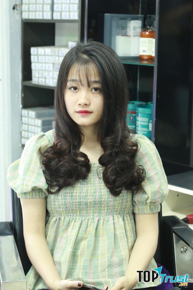 Salon Tóc Hiển Nguyễn