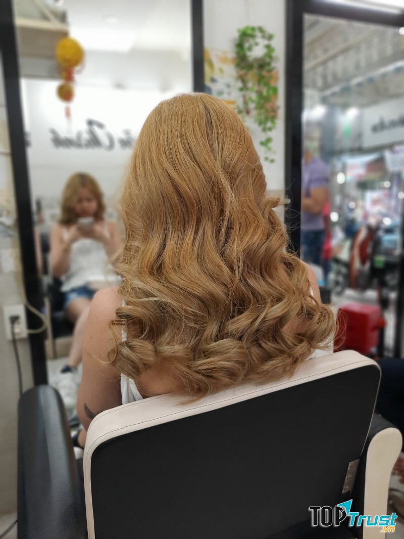 Salon tóc Nguyễn Thành