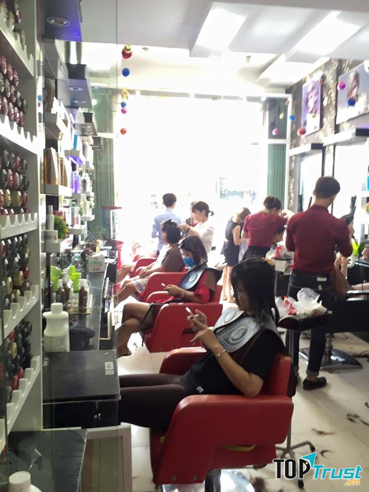 Salon Tóc Sài Gòn