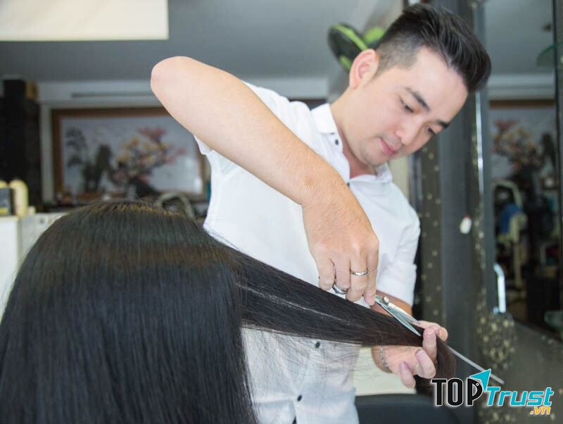 Salon tóc Sịn