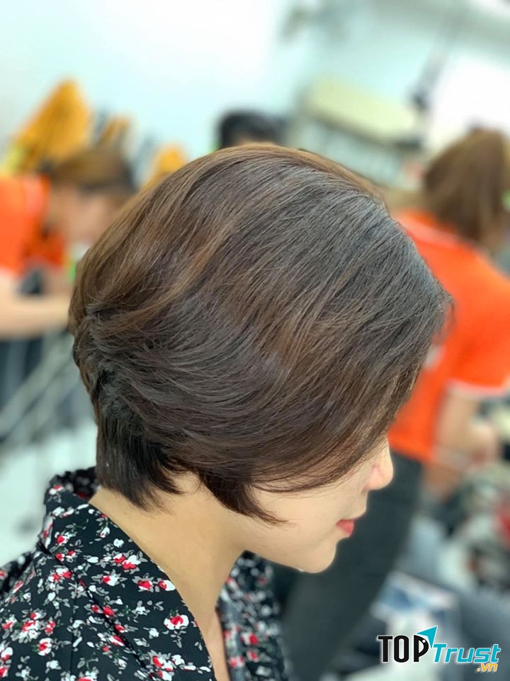 Salon Tóc Tấn Lộc Con