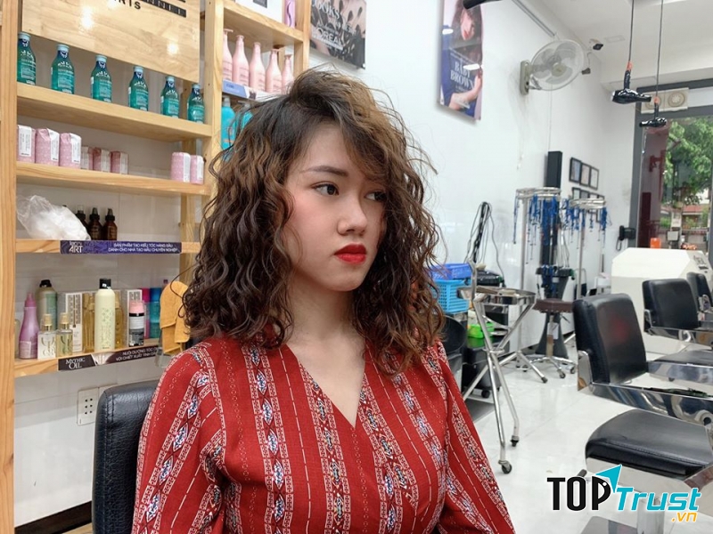 Salon Tóc Tấn Lộc Con