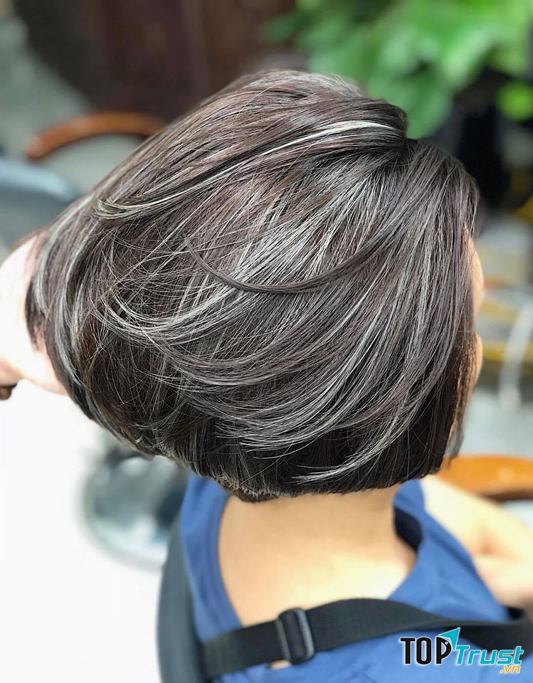 Nếu bạn luôn mong muốn có được cho mình một kiểu tóc thật cá tính, phong cách thì Salon tóc Toni Việt xứng đáng là sự lựa chọn đầu tiên