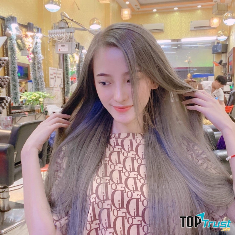 Salon Tony An An