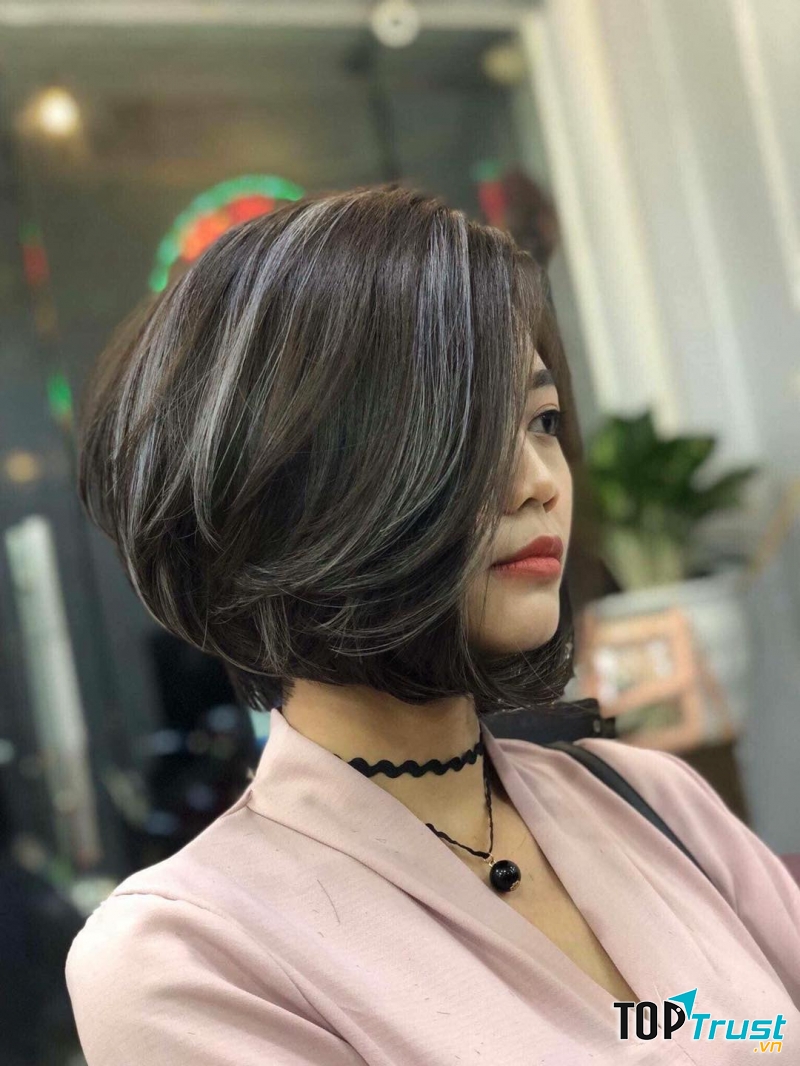 Salon Tony Thực