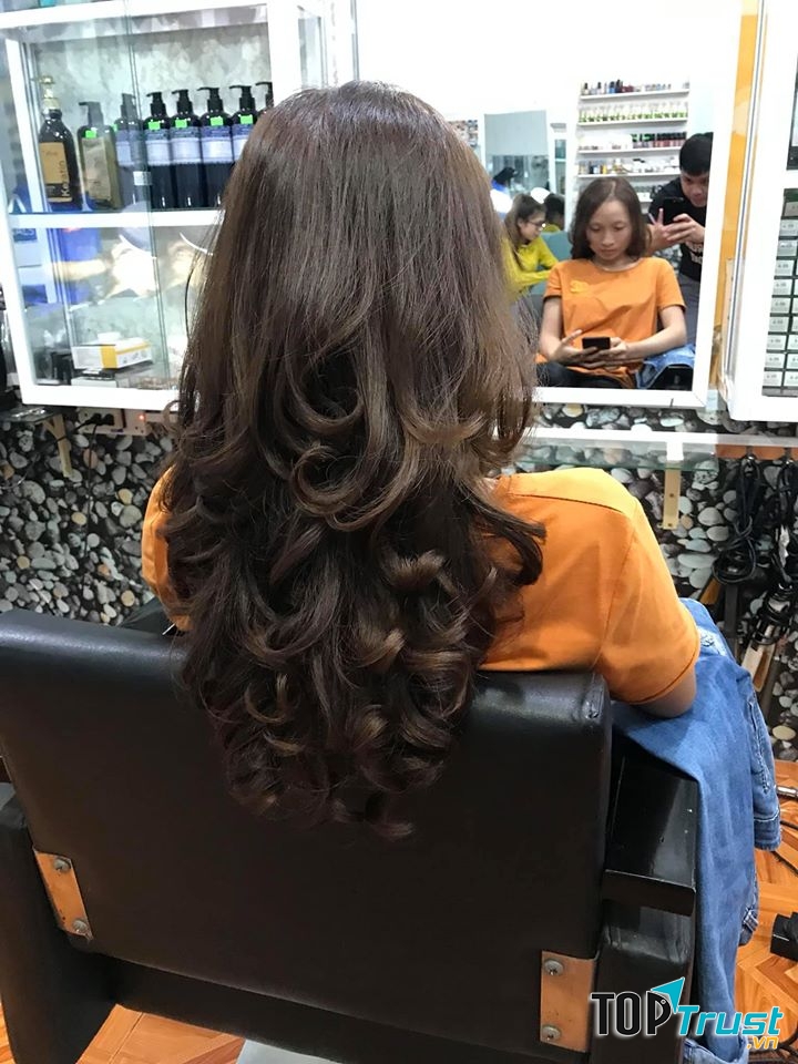 Salon Trần Vị