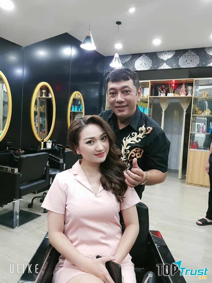 Salon Tuấn Hà Lan
