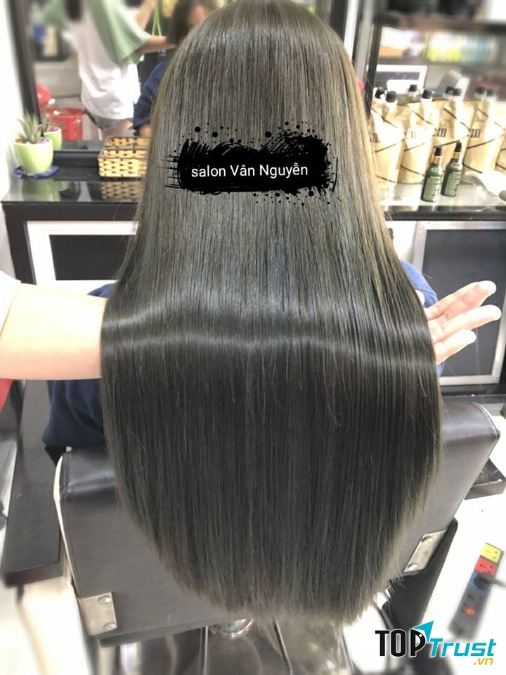 Salon Vân Nguyễn