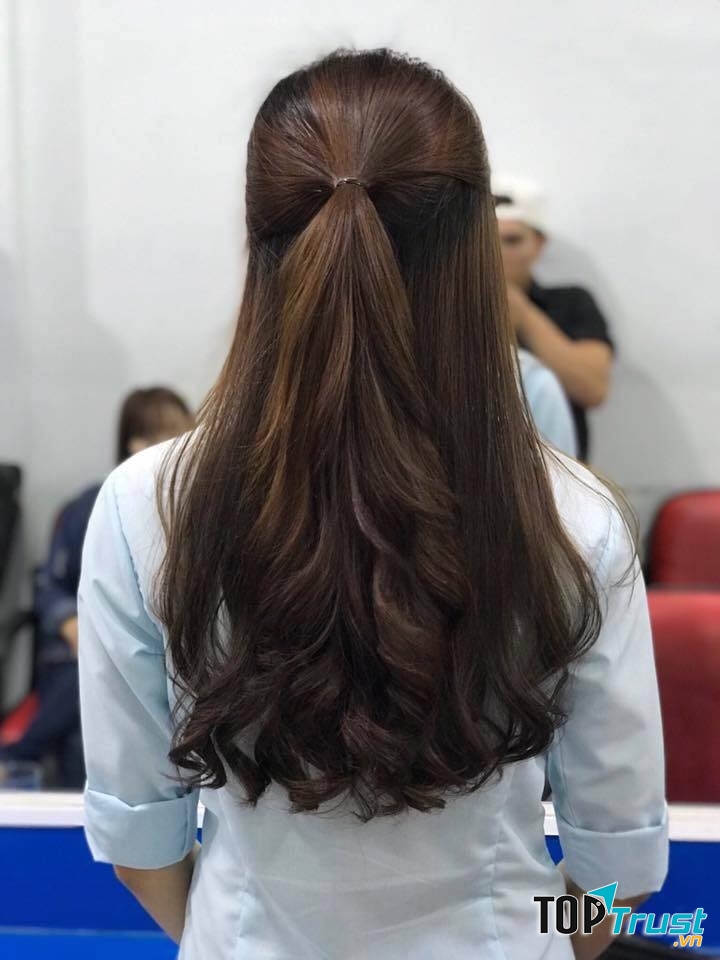 Salon Vũ Phong Cách