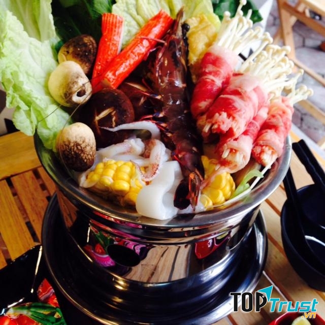 Lẩu một người tại Salut Deli & Juice Bar