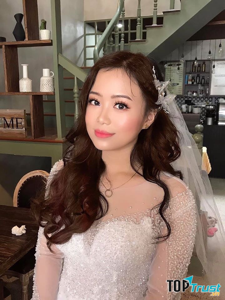 Samlee makeup (Hienstyle Wedding)