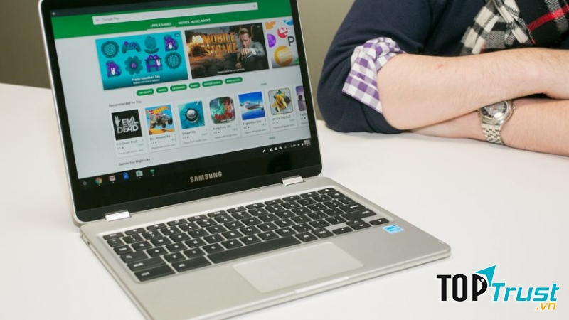 Samsung Chromebook Pro – Giá: 12,5 triệu
