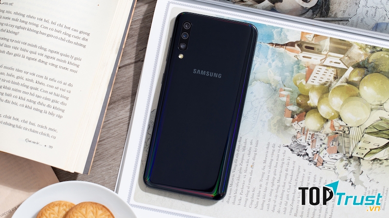 Điện thoại Samsung Galaxy A50 64GB
