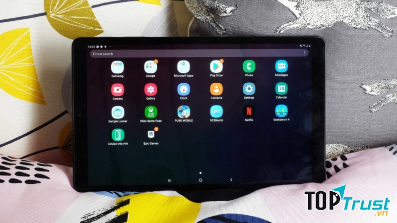 Chiếc máy tính bảng Samsung Tab A 10.1 được thiết kế với tính di động