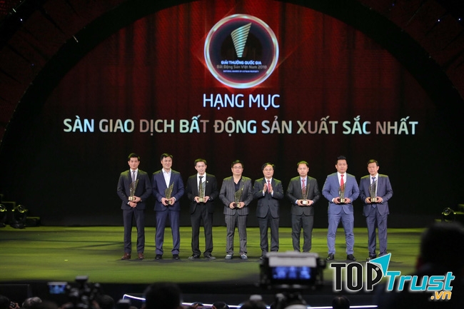 Hải Phát Land bứt phá lọt Top 3 sàn giao dịch BĐS xuất sắc