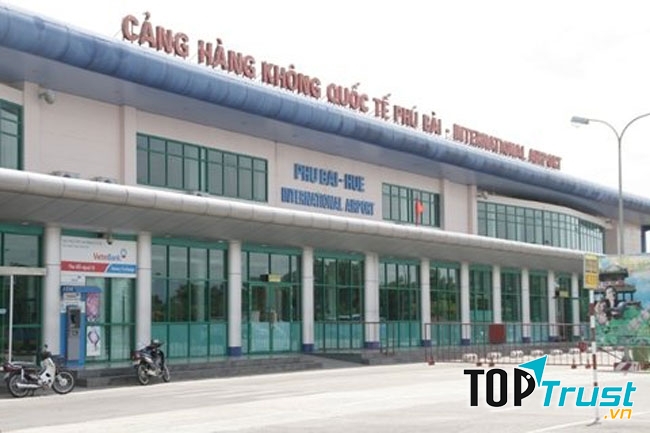 Sân bay Phú Bài