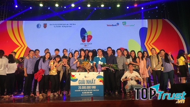 Sinh viên Kiểm sát trong cuộc thi Sắc màu ASEAN