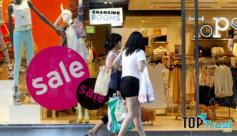 Mua đồ sale off vào cuối tuần