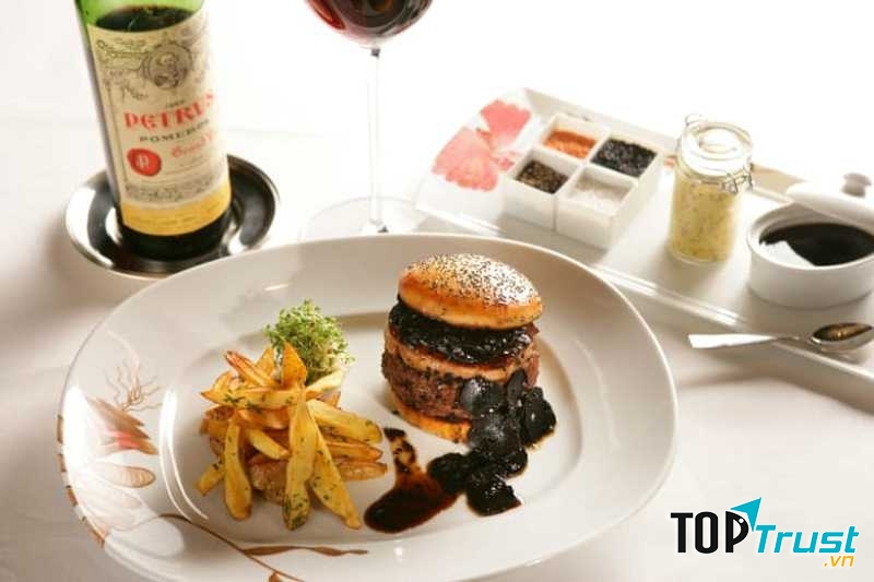 Hamburger FleurBurger 5000: 5,000 USD