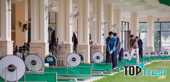 Sân tập Golf Mipec Golf Club