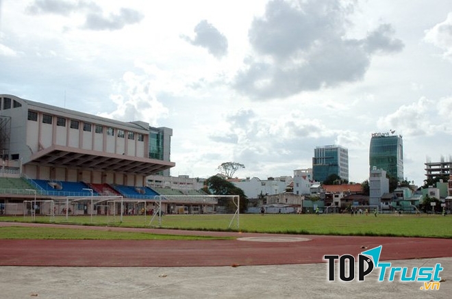 Một góc sân vận động Hoa Lư - Nguồn: Sưu tầm