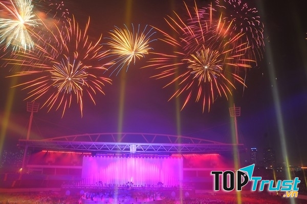 View thuận lợi giúp bạn tận hưởng những màn pháo hoa tầm cao tuyệt đẹp