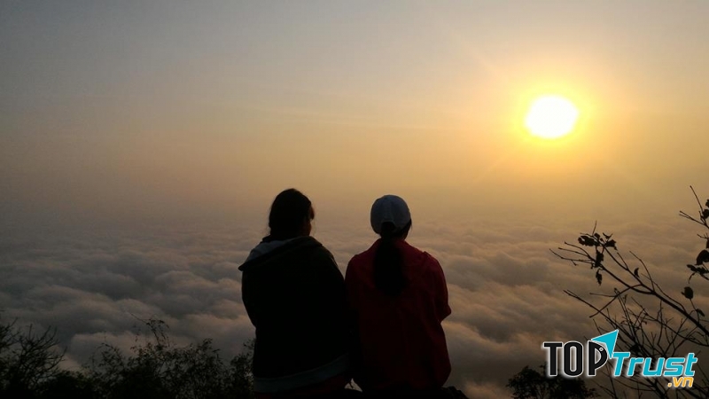 Buổi sáng cùng ngắm mặt trời mọc
