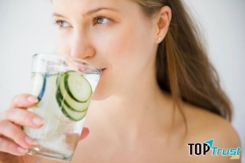 Sáng nay bạn đã uống nước chưa?