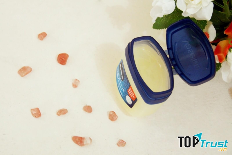 Sáp dưỡng ẩm Vaseline Pure Petroleum Jelly