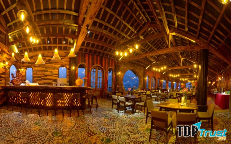 Sapa Sky View Restaurant & Bar