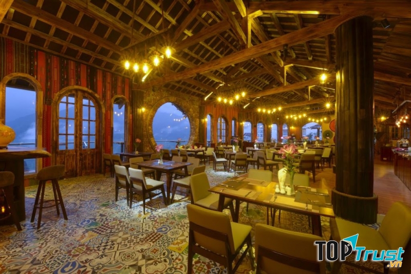 Sapa Sky View Restaurant & Bar