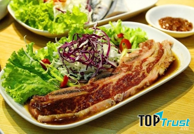 buffet lẩu nướng tại nhà hàng