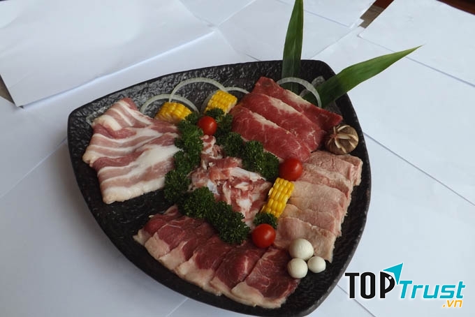 Sashimi BBQ Garden – 2B Nguyễn Thị Thập