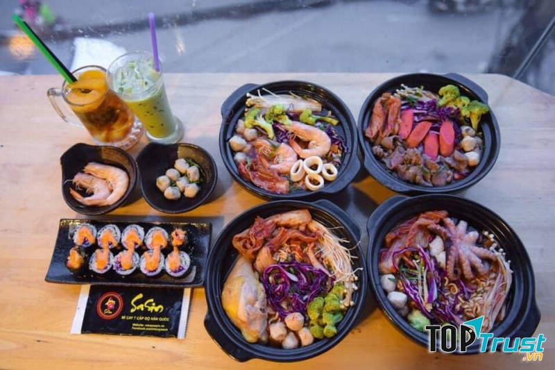 Những bát mì siêu đầy đặn