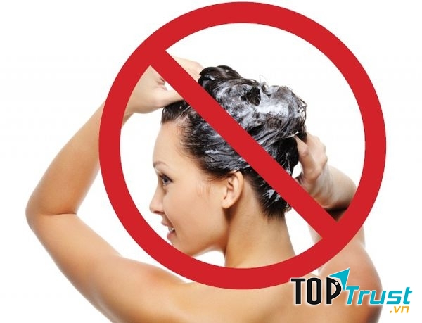 Sau khi nhuộm tránh gội đầu ngay