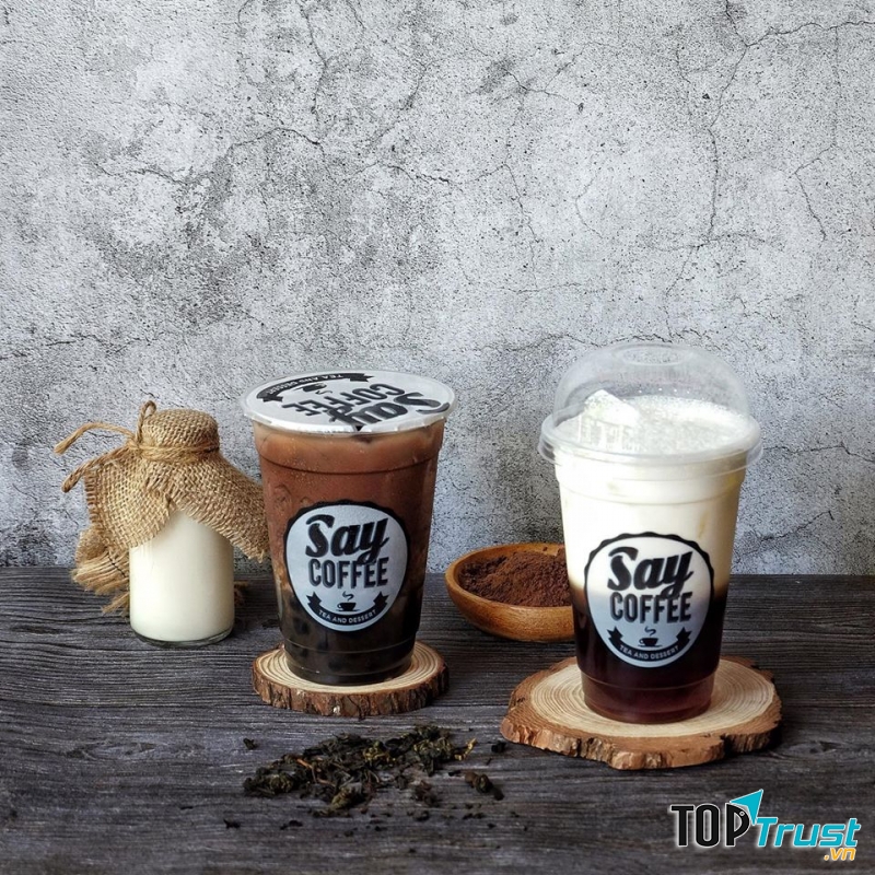 Thức uống và bánh ngọt được chuẩn bị nhanh chóng