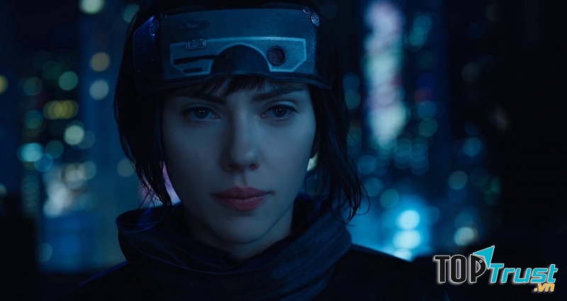 Scarlett Johansson trong phim Ghost in the Shell
