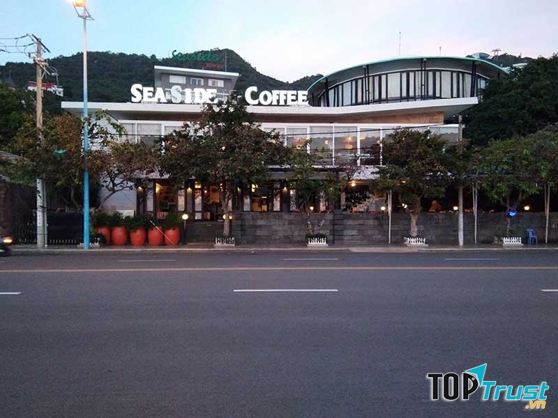 Seaside Cafe