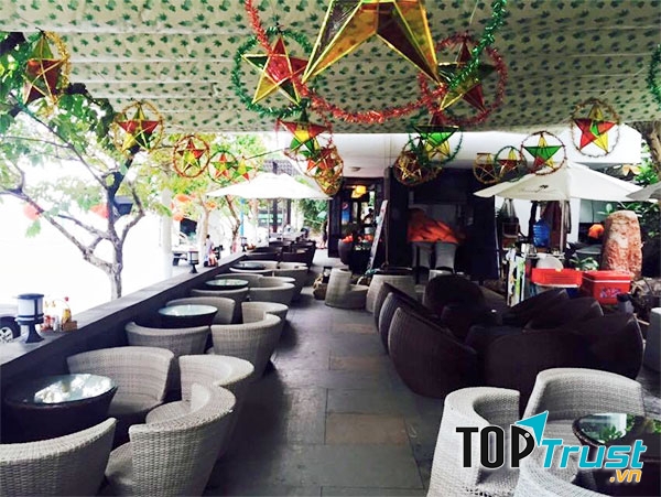 Không gian tại Seaside Cafe