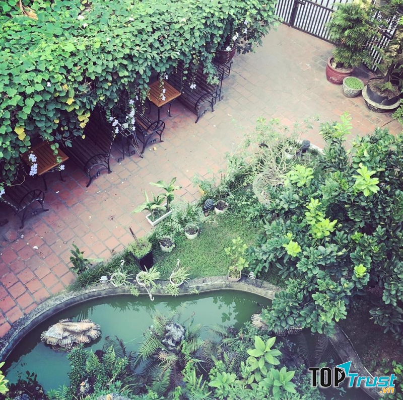 Secret Garden Cafe