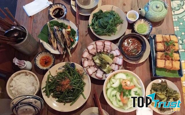 Secret Garden - Vietnamese Restaurant & Tea House