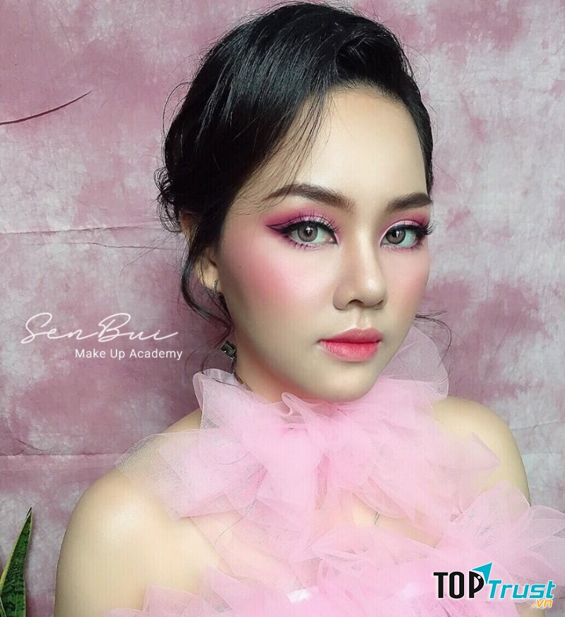 Sen Bui MakeUp Academy
